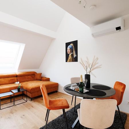 Symphony Apartments 42 - Modern Loft With Terrace And Grill In Central Location Відень Екстер'єр фото