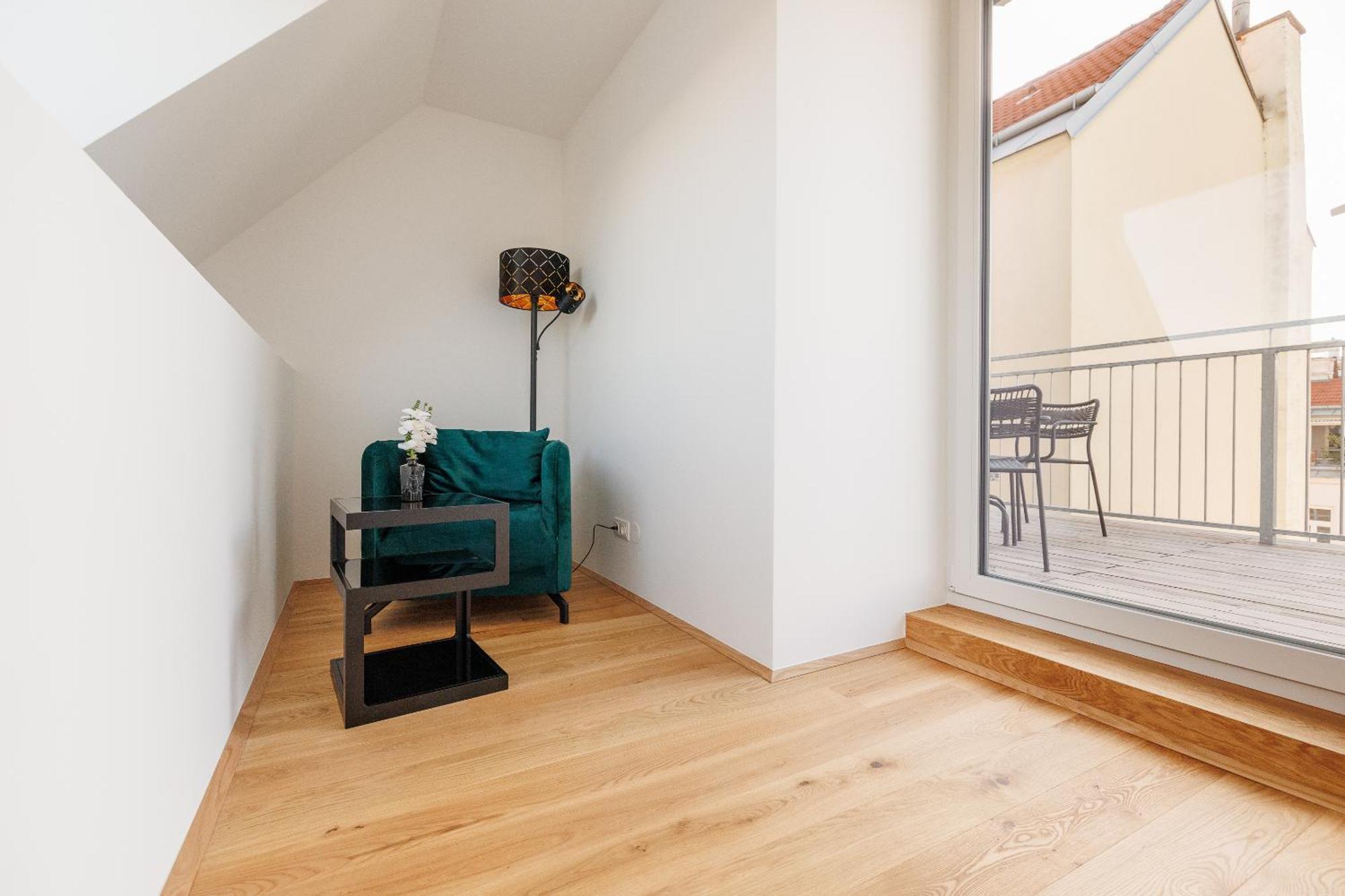 Symphony Apartments 42 - Modern Loft With Terrace And Grill In Central Location Відень Екстер'єр фото