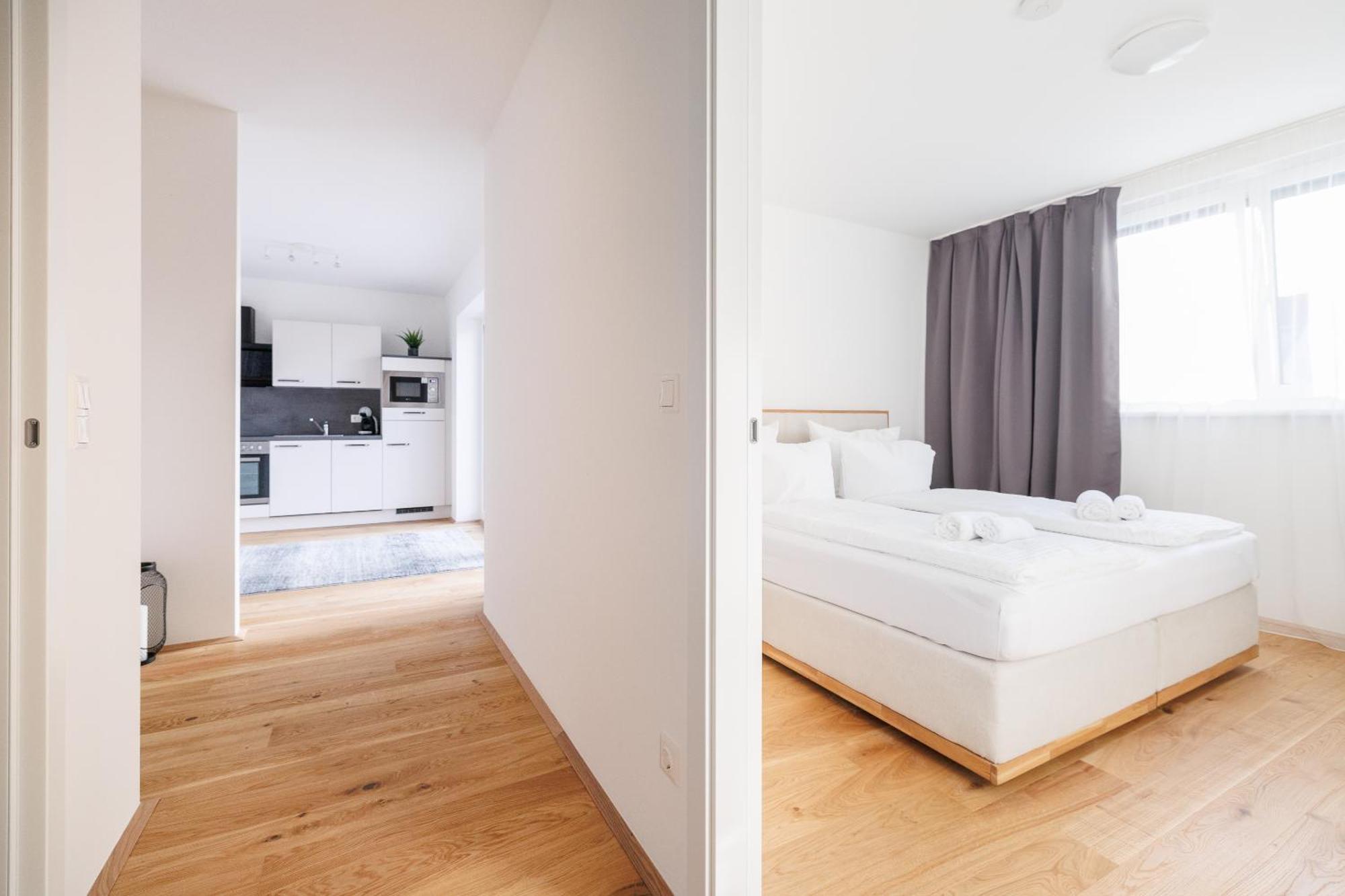 Symphony Apartments 42 - Modern Loft With Terrace And Grill In Central Location Відень Екстер'єр фото